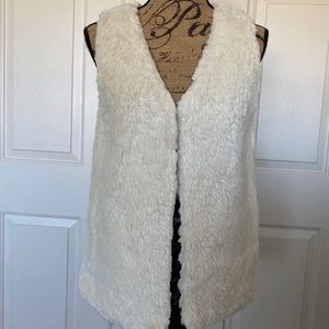 Teddy sweater vest